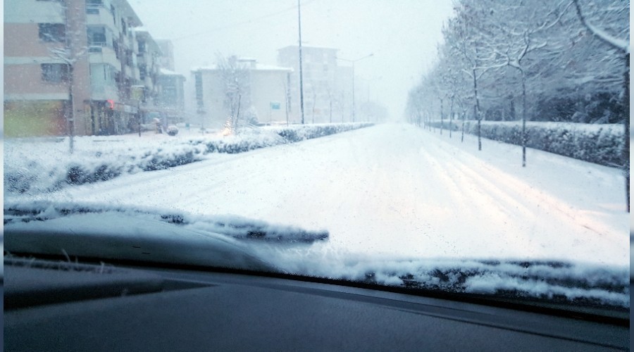 Eskiehir'de Kar Ya Etkili Oluyor