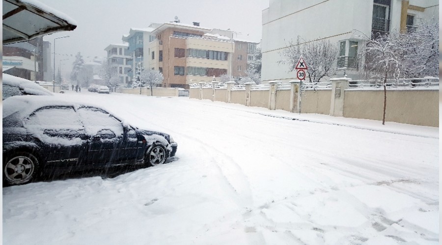 Eskiehir'de Kar Ya Etkili Oluyor