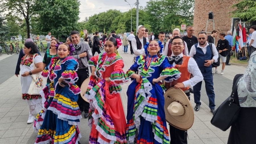 Sivrihisar Festivali iin gelenler renkli grnt oluturdu