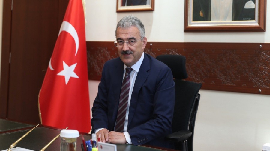 VAL AYYILDIZ'DAN BERAT KANDL MESAJI