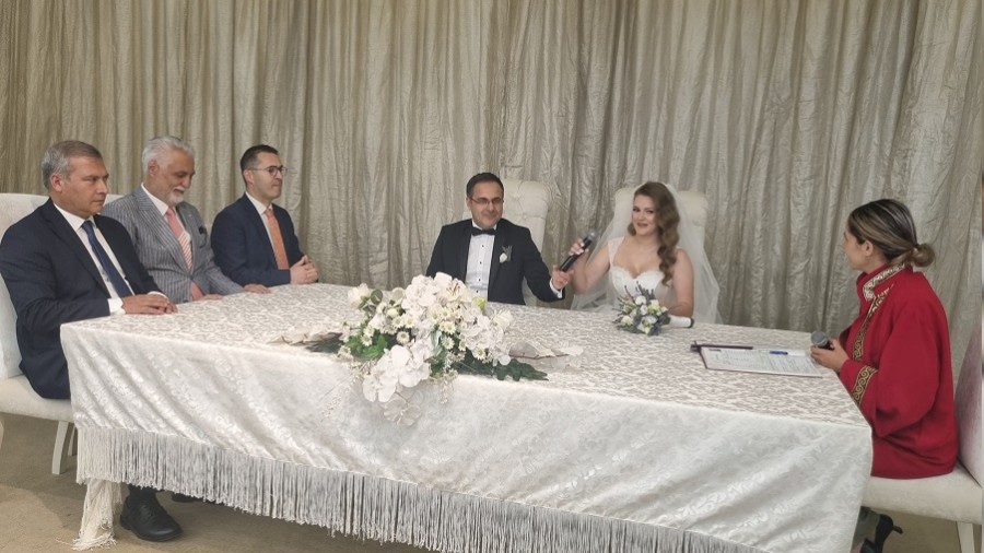 Dekan Prof.Dr. Hakan Ylmaz dnya evine girdi!