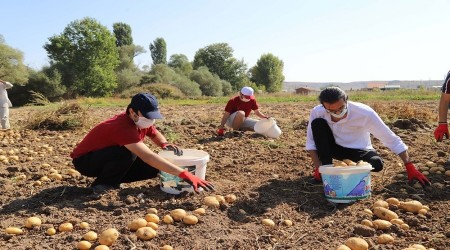 ZORLU SRETE GENLERN MERKEZ 26 BN 75 GEN LE BULUARAK FARK YARATTI