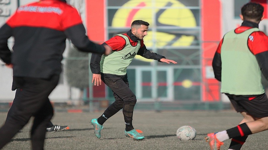 ESKEHRSPOR'DA OYUNCULAR 2 GN YILBAI TATL YAPACAK