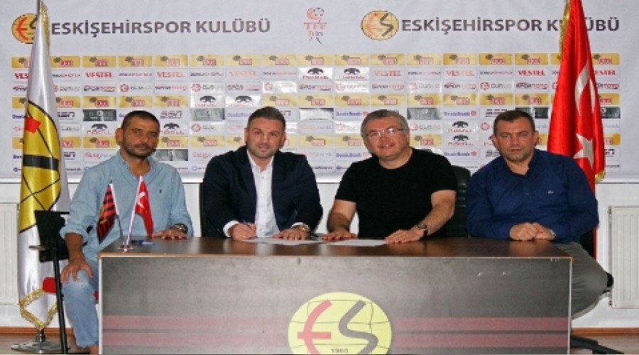 ESKEHRSPOR'UN TEKNK DREKTR VAR!