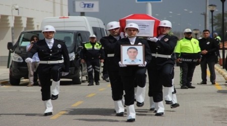 Grevi Banda ehit Olan Polis Memuru Budak in Tren Dzenlendi