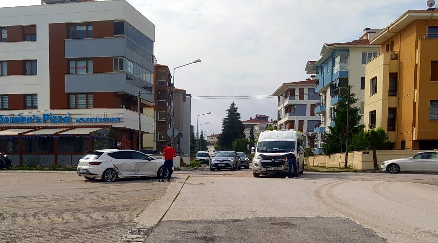 Harbiye Sokak'ta Trafik Kazas