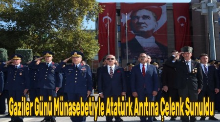 Gaziler Gn Mnasebetiyle Atatrk Antna elenk Sunuldu