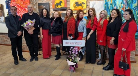 �Az �oktur� Sergisi Sanatseverlerle Bulu�tu